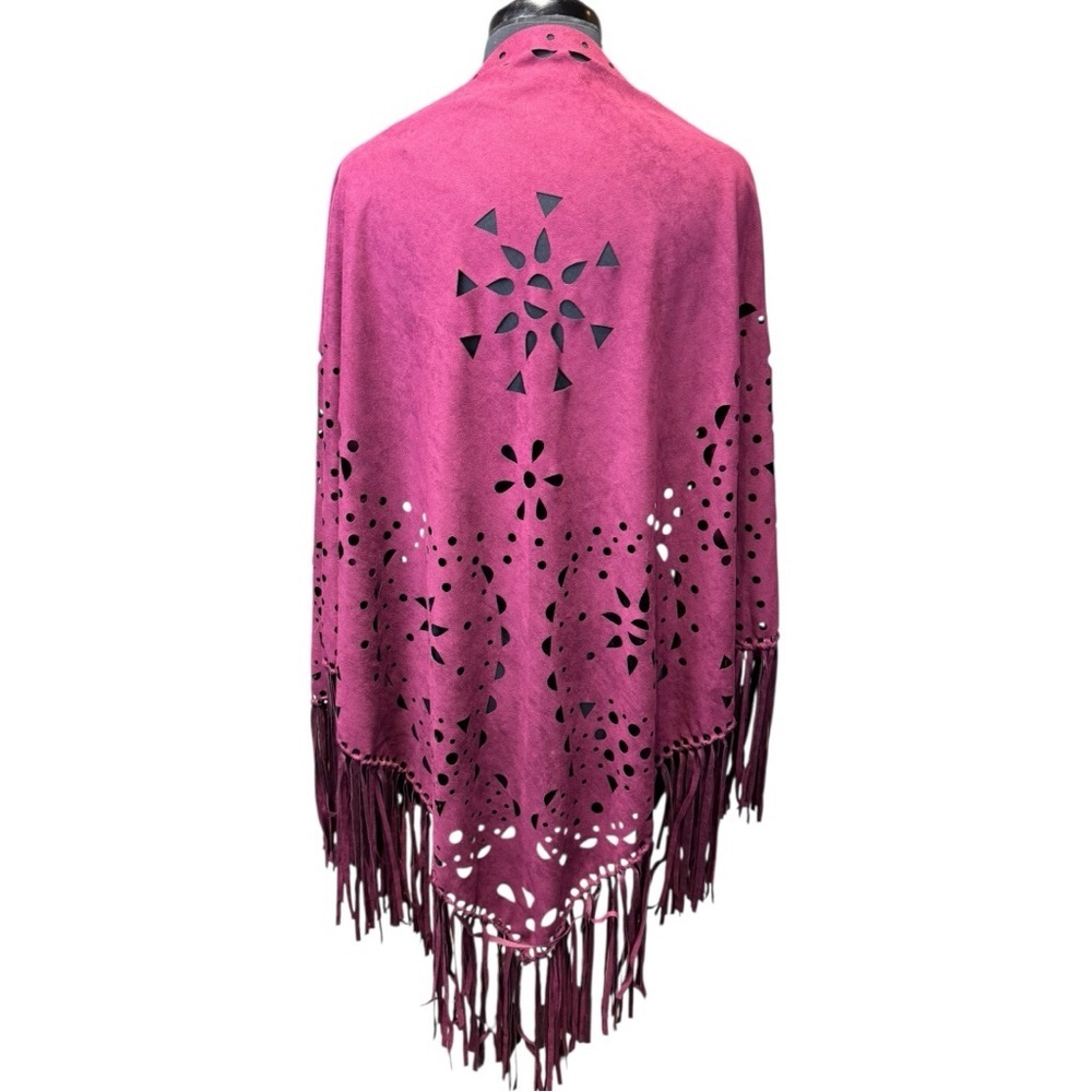 NWT Persun Maroon Faux Suede Laser Cut Fringe Shawl One Size - Picture 4 of 5